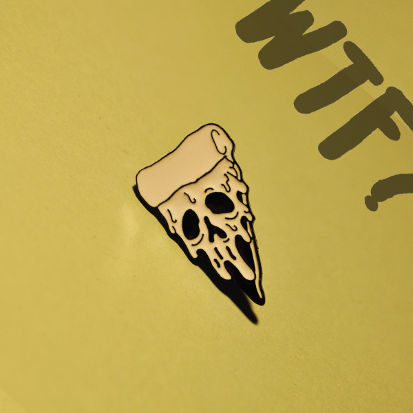 Pizza koponya fekete kituzo