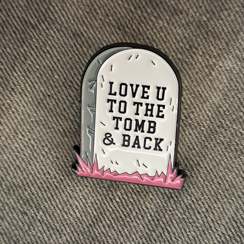 Love you tomb kitűző