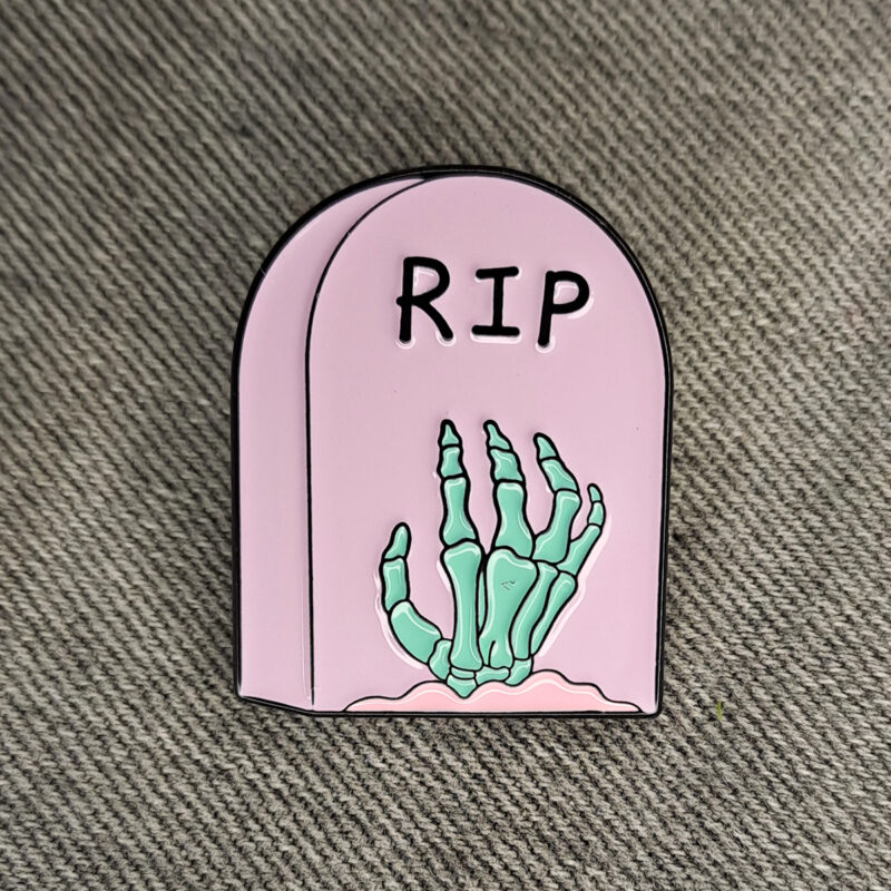 RIP kitűző