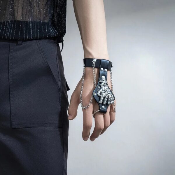 Skeleton hand karkötő - Image 3