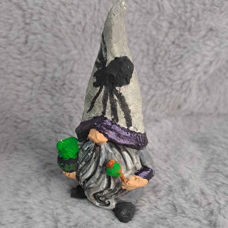 Boszorkánymanó figura