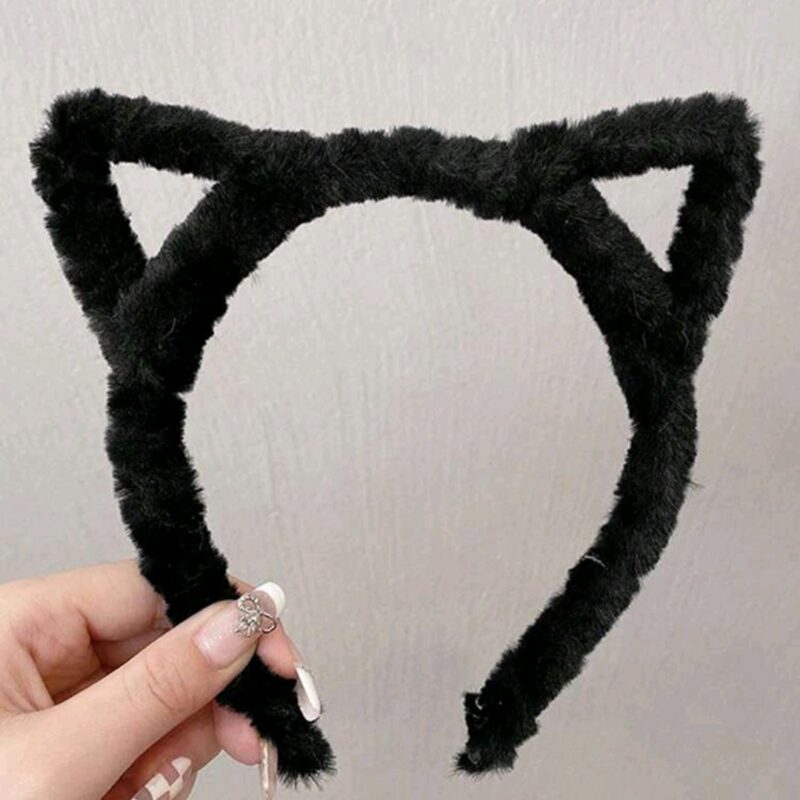 Fekete macska hajráf